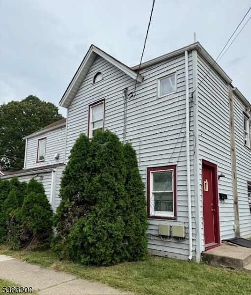 Property Photo:  19 William St  NJ 07042 