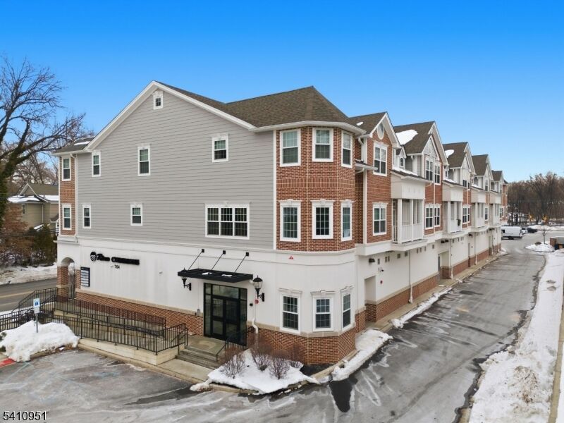 Property Photo: 764 Newbridge Rd NJ 07666