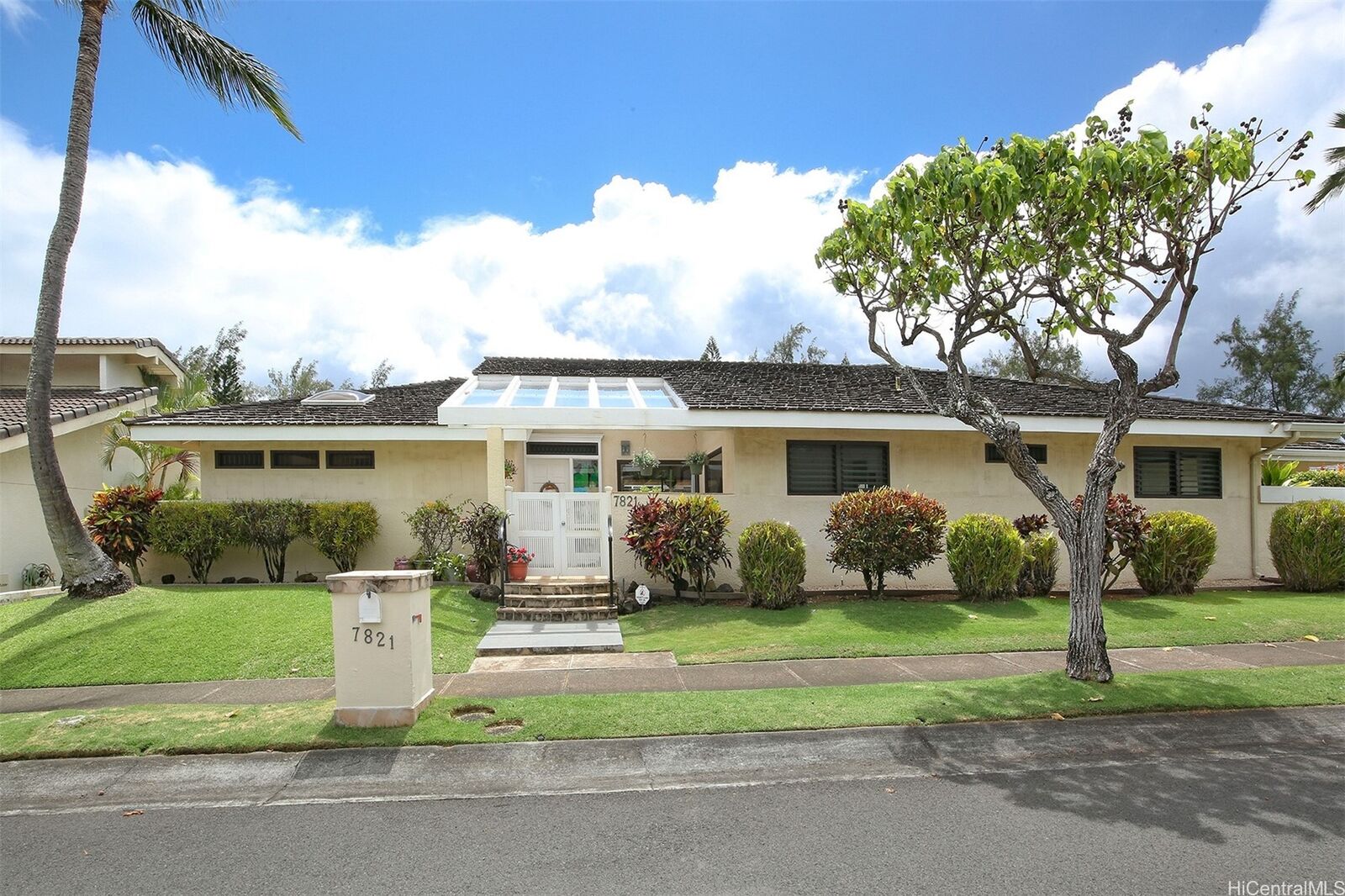 Property Photo:  7821 Makaaoa Place  HI 96825 