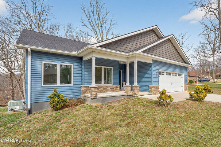 Property Photo:  204 Lakeside Drive  TN 38558 