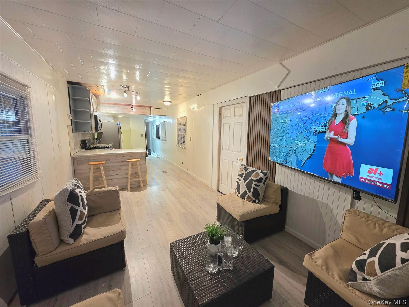 Property Photo:  525 Riverleigh Ave C7  NY 11901 