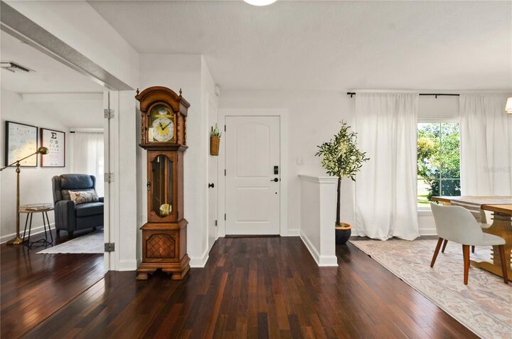 Property Photo:  1304 Golfview Street  FL 32804 