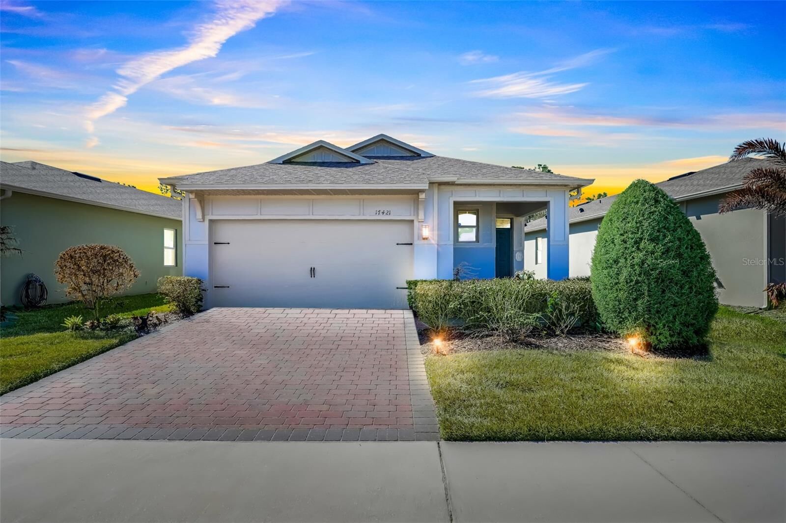 Property Photo:  17421 Blazing Star Circle  FL 34714 
