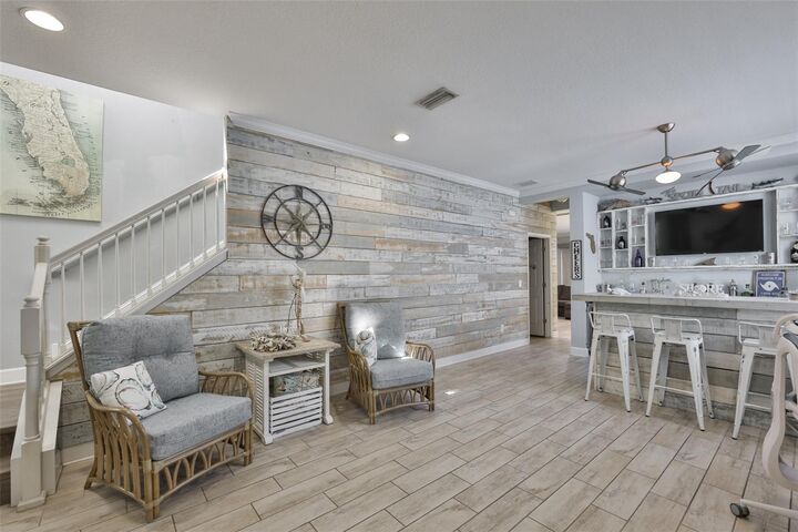 Property Photo:  5227 Admiral Pointe Drive  FL 33572 