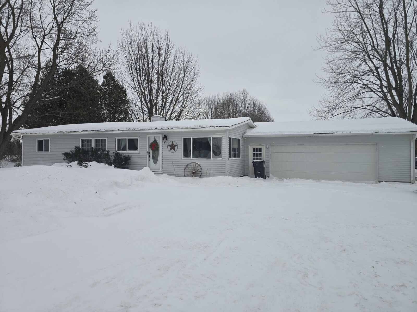 Property Photo:  6025 W Shelby Road  MI 49455 