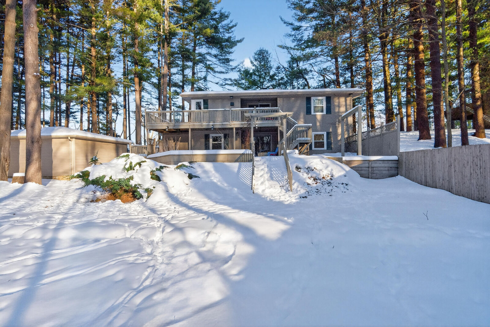 Property Photo:  340 Wood Hills Drive  MI 49237 