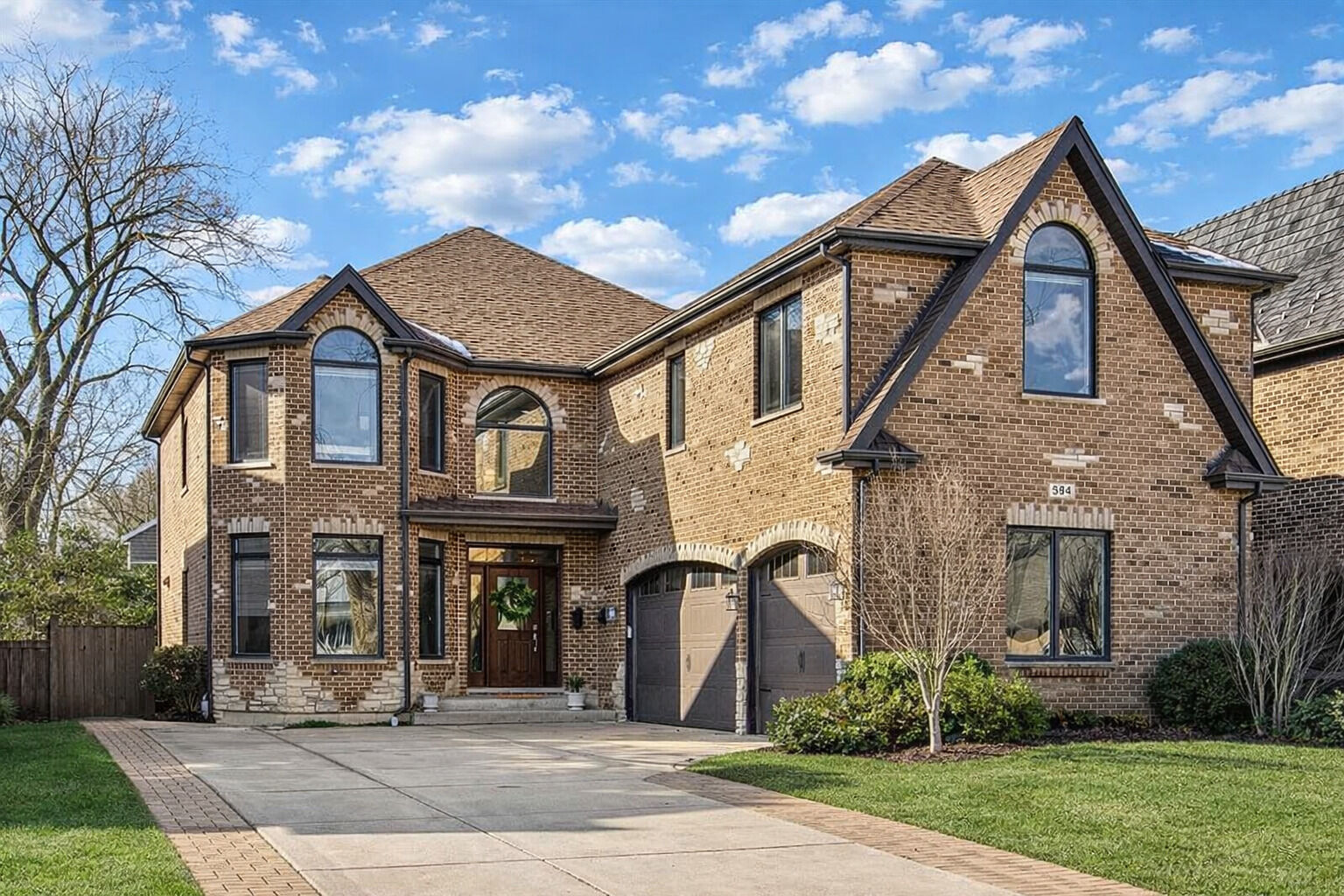 Property Photo:  594 S Fairfield Avenue  IL 60126 