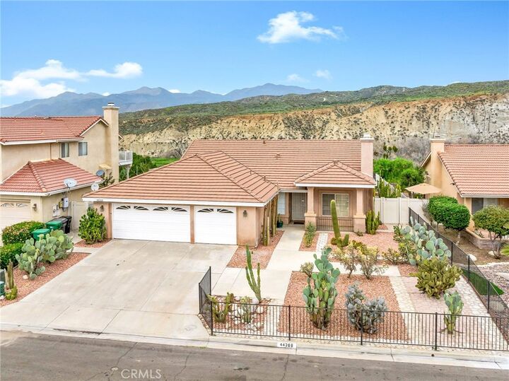 Property Photo:  44268 Galicia  CA 92544 