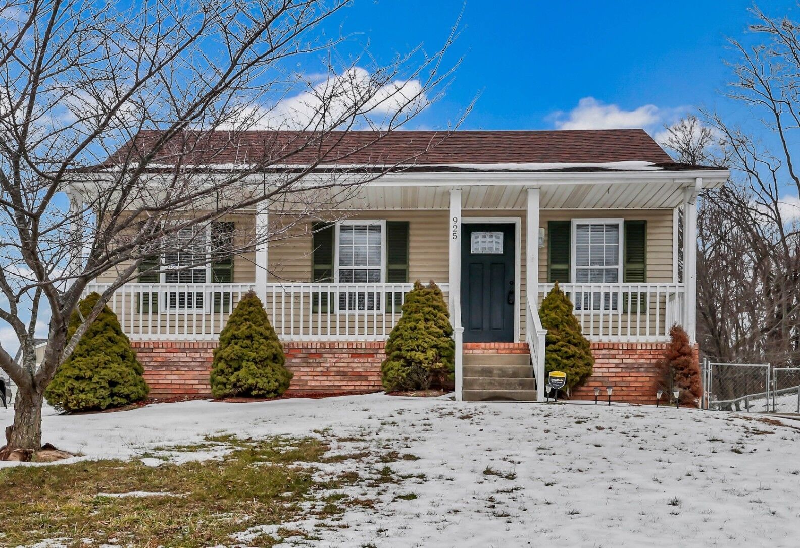 Property Photo:  925 Granny White Rd  TN 37040 