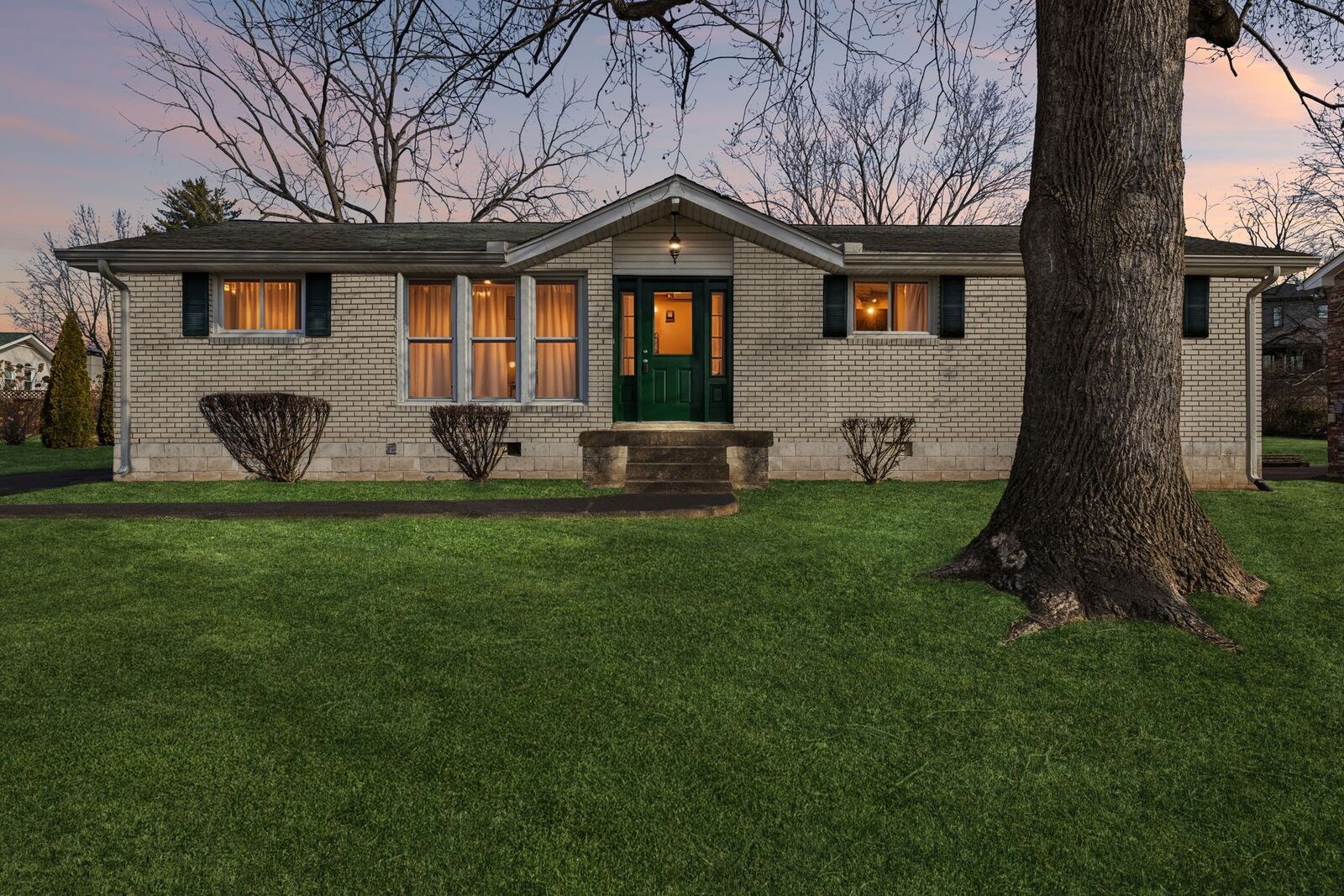 Property Photo: 532 Landau Dr TN 37209