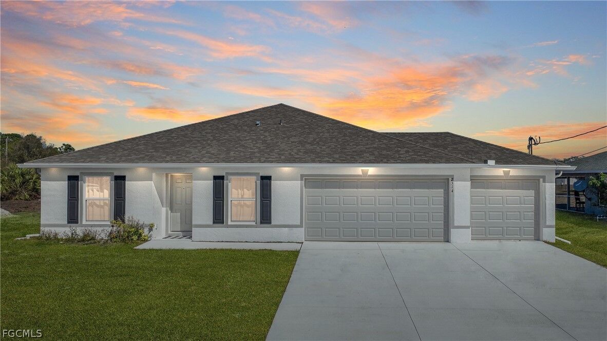 Property Photo:  2514 19th Street SW  FL 33976 