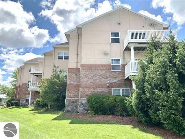 Property Photo: 301 N Lake Street 206 MI 49601