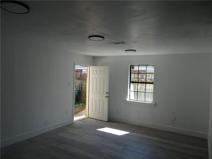 Property Photo:  2032 34 James Drive  LA 70072 