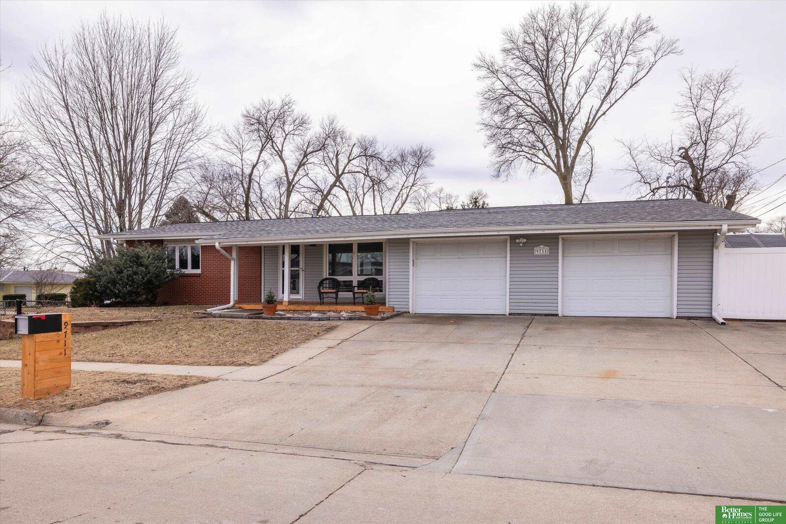 Property Photo:  9711 Corby Street  NE 68134 