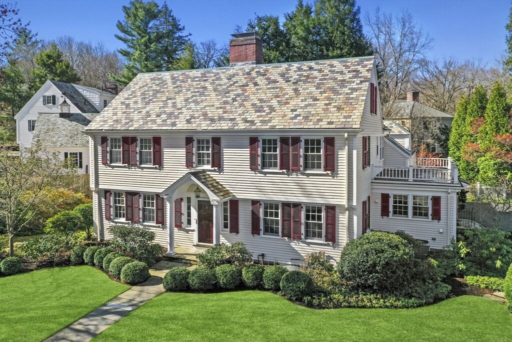 Property Photo:  15 Alden Rd  MA 02481 