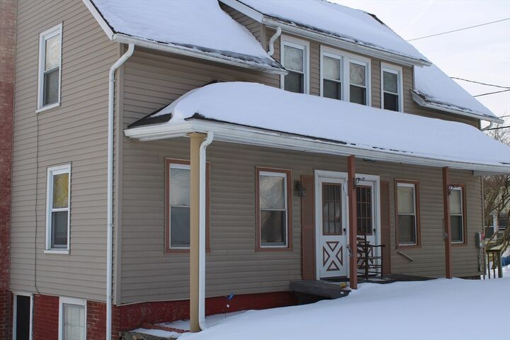 Property Photo:  25-27 Quinebaug Rd  MA 01571 