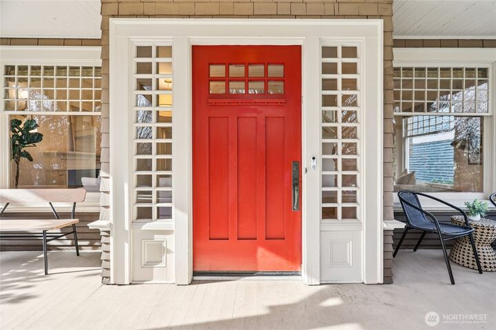 Property Photo:  1119  19th Avenue E  WA 98112 