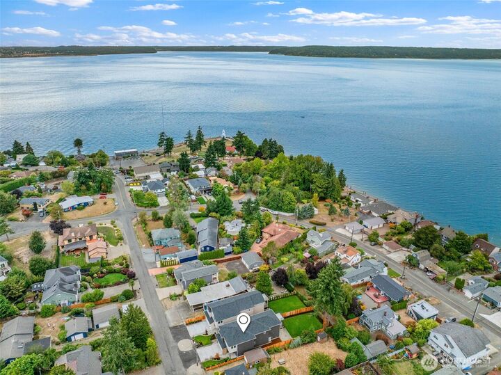 Property Photo:  429  Ton-A-Wan-Da Avenue NE  WA 98422 