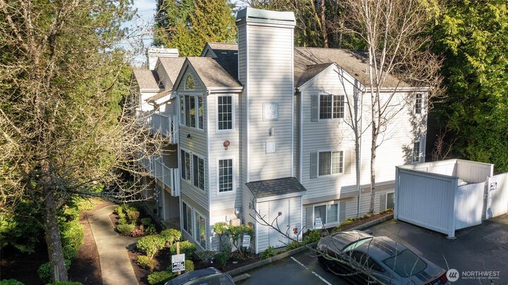 Property Photo:  1628  118th Avenue SE F316  WA 98005 