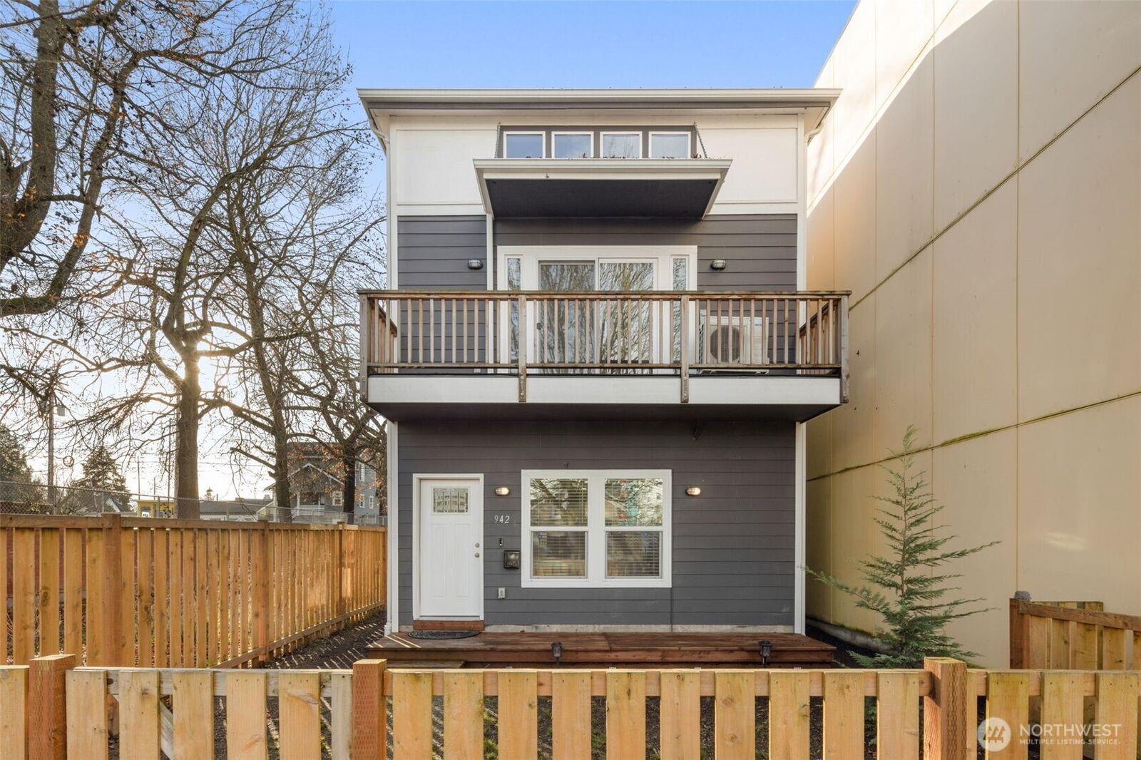 Property Photo:  942 S M Street  WA 98405 