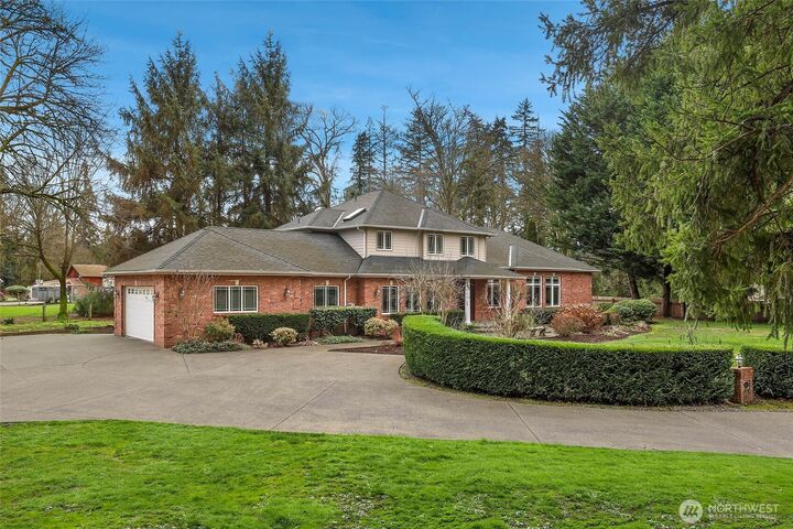 Property Photo:  2726  9th Street SW  WA 98373 