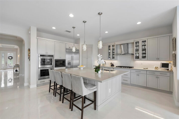 Property Photo:  11431 Watercrest Circle  FL 33076 