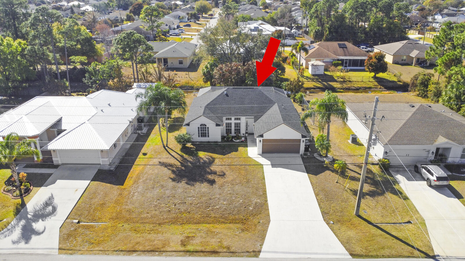 Property Photo:  2012 SW Janette Avenue  FL 34953 