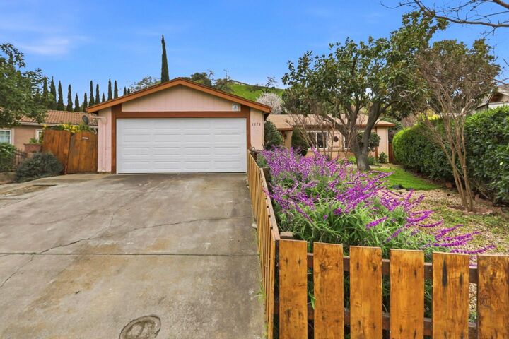 Property Photo:  1578 Salmon Creek Court  CA 95127 