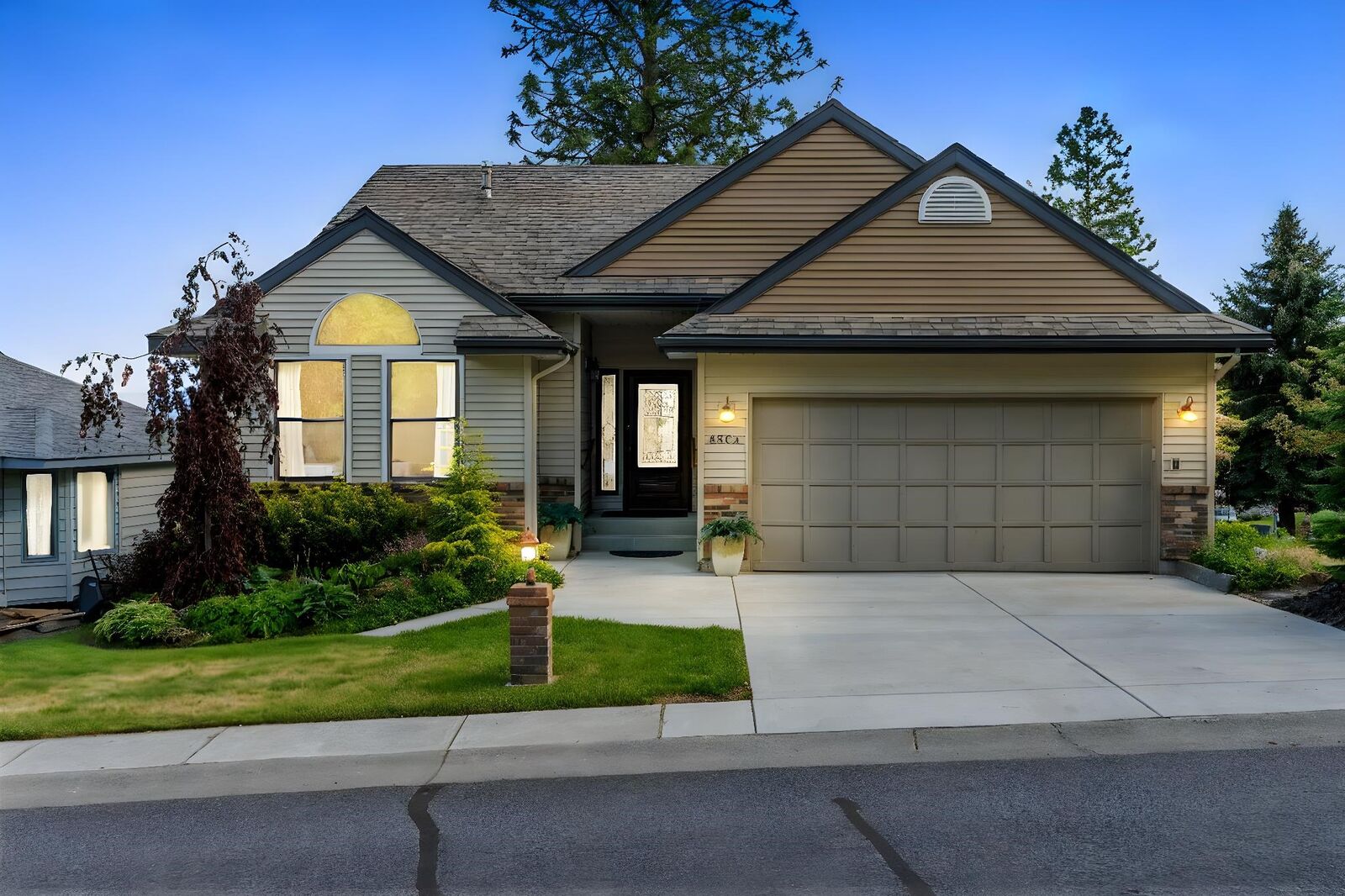 Property Photo:  8904 E Boardwalk Ln  WA 99212 