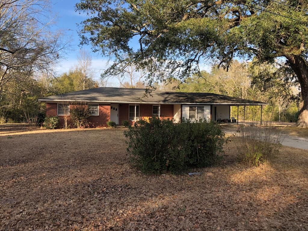 Property Photo:  181 Broad St  AL 36320 