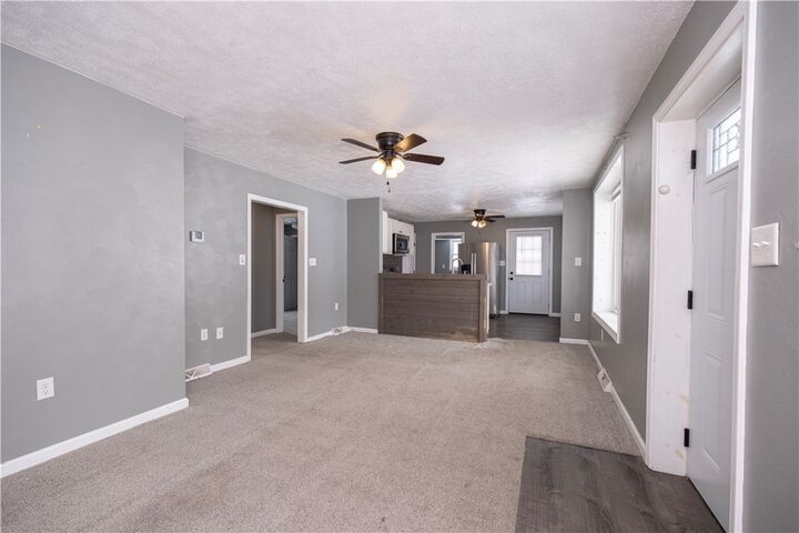 Property Photo:  1026 Roosevelt Way  PA 15670 