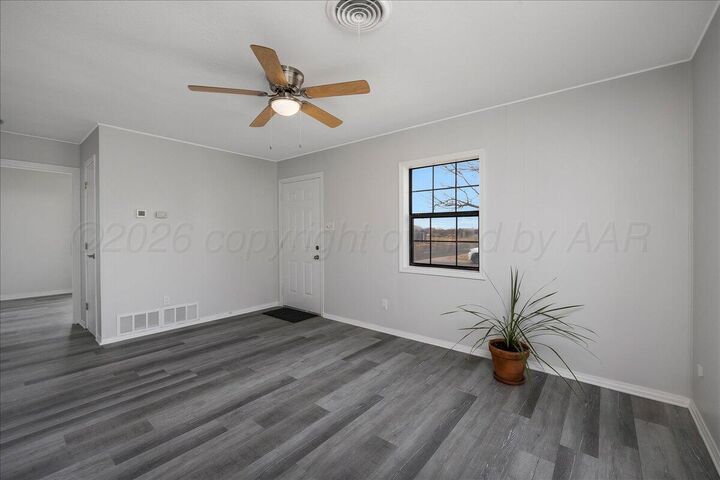 Property Photo:  4521 S Bonham Street  TX 79110-1819 