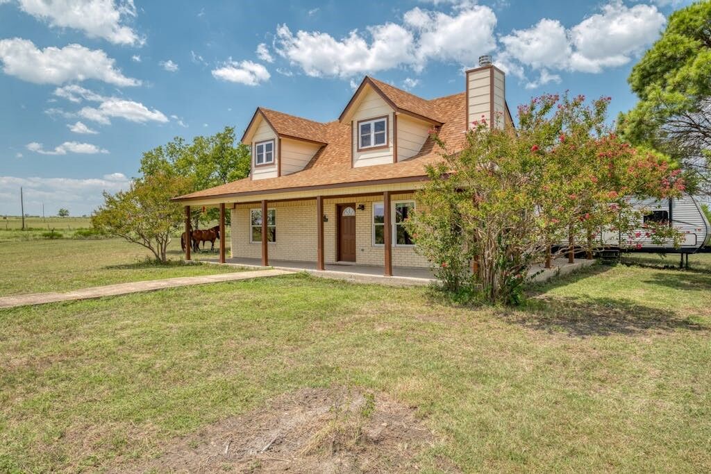 Property Photo: 1540 County Road 114 TX 76569