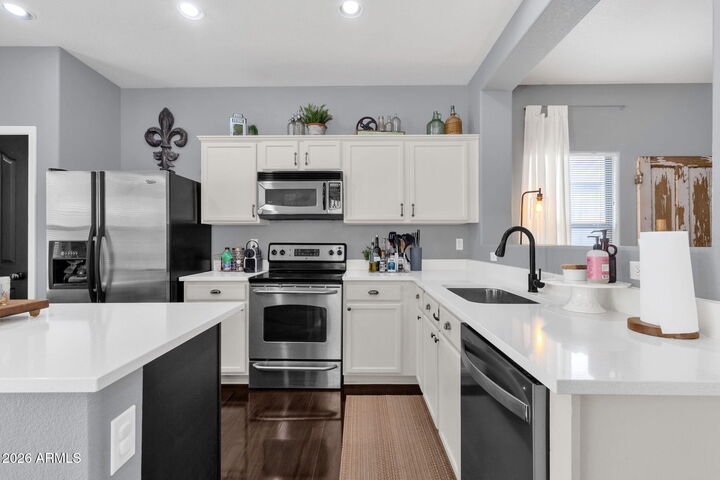 Property Photo: 21187 E Tierra Grande Drive AZ 85142