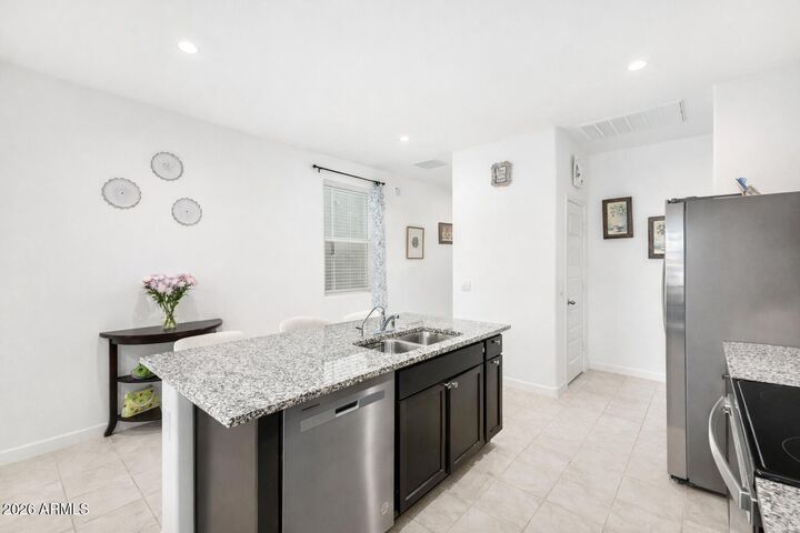 Property Photo:  10172 S Holandes Drive  AZ 85120 