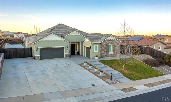 Property Photo:  6006 Peacock Court  CA 95688 