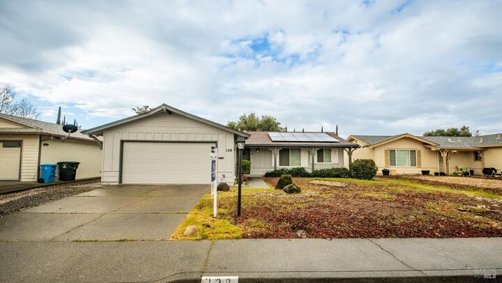 Property Photo: 128 Lassen Circle CA 95687