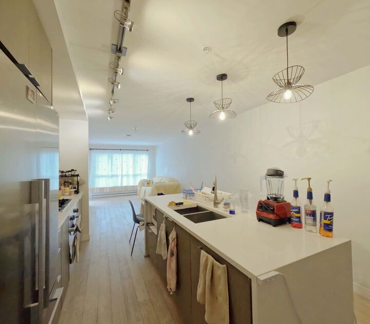 Property Photo: 5555 Dunbar Street 208 BC V6N 1W5