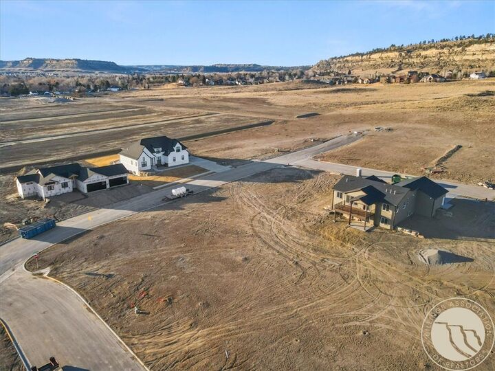 Property Photo:  3004 Ridgefield Drive  MT 59106 