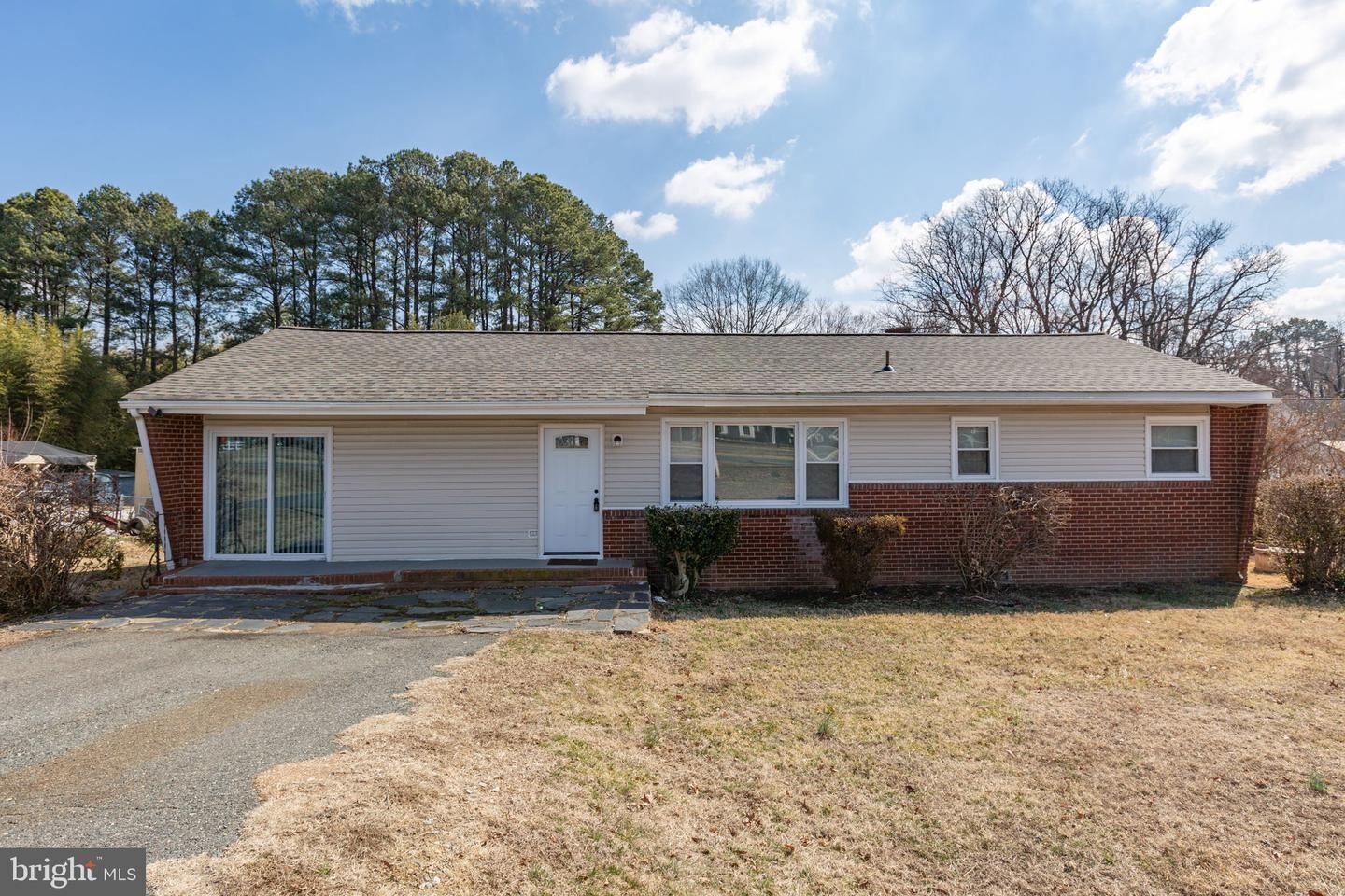 Property Photo: 1305 Bragg Road VA 22407