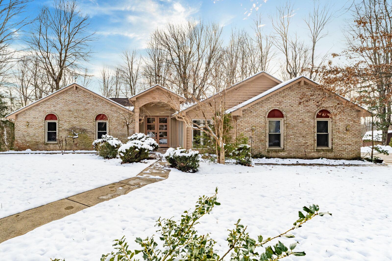 Property Photo:  6253 Headley Heights Court  OH 43230 