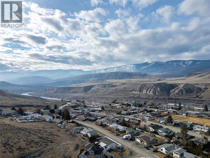 Property Photo: 1230 Vista Heights Drive BC V0K 1A0