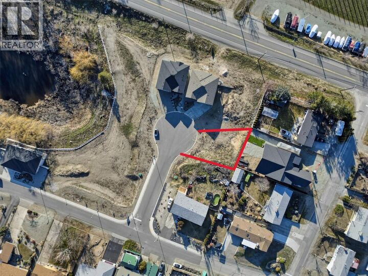 Property Photo:  5 Hibiscus Court  BC V0H 1V1 
