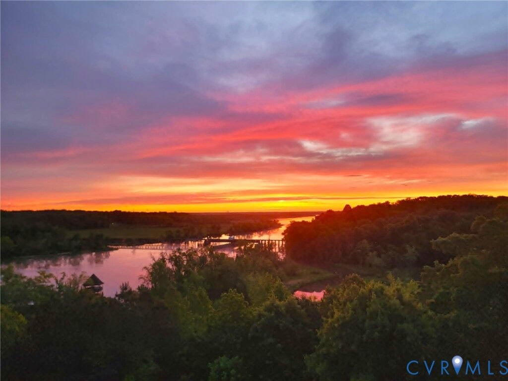 Property Photo:  301 Beacon Ridge Drive 804  VA 23860 