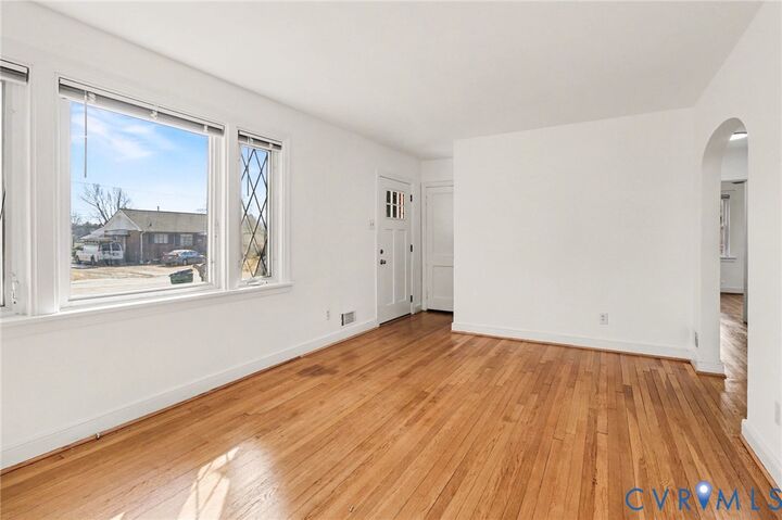 Property Photo:  1342 Evergreen Avenue  VA 23224 