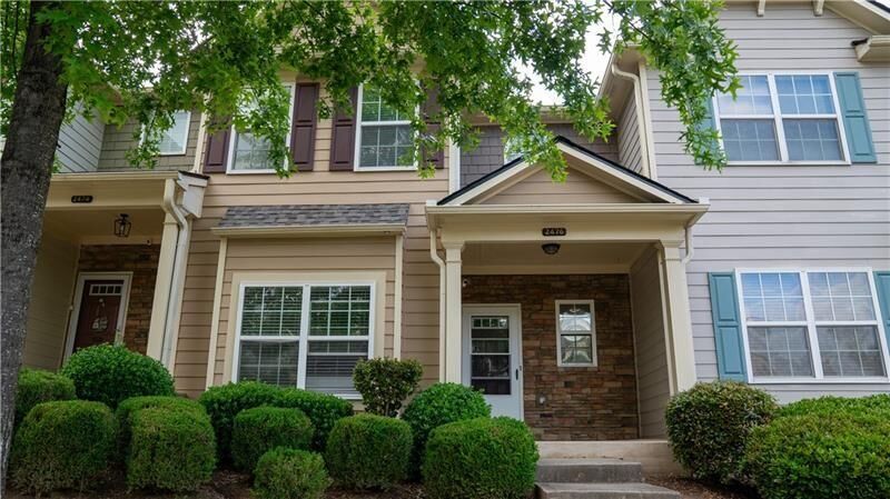 Property Photo:  2476 Suwanee Pointe Drive  GA 30043 