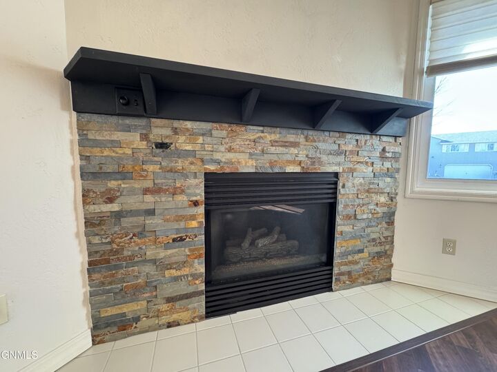 Property Photo:  1502 Cimarron Drive  ND 58503 