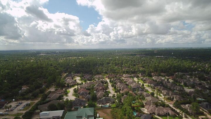 Property Photo: 8220 Louetta Road TX 77379