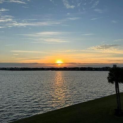Property Photo:  401 Lakeside Lane 103  TX 77058 