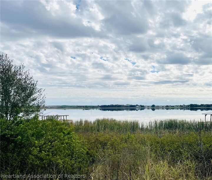 Property Photo:  1037 W Lake Damon Drive  FL 33825 